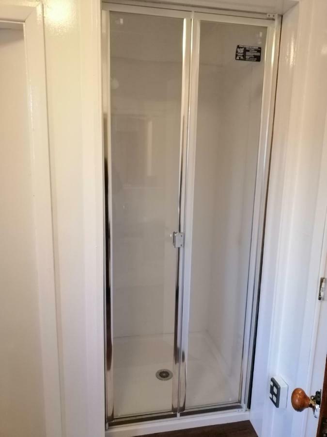 Homestay Family Room, Near The City Center كريستتشيرش المظهر الخارجي الصورة